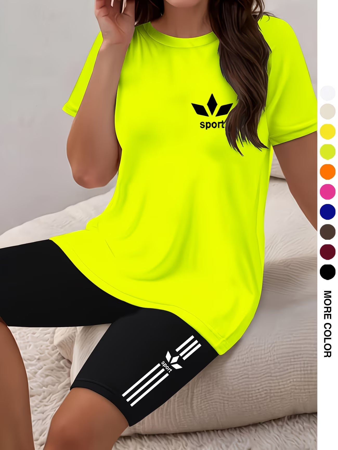 Ensemble deux pièces pour femmes, haut à manches courtes et col rond avec imprimé graphique et short moulant imprimé du XS au 2XL MAEJORKEN