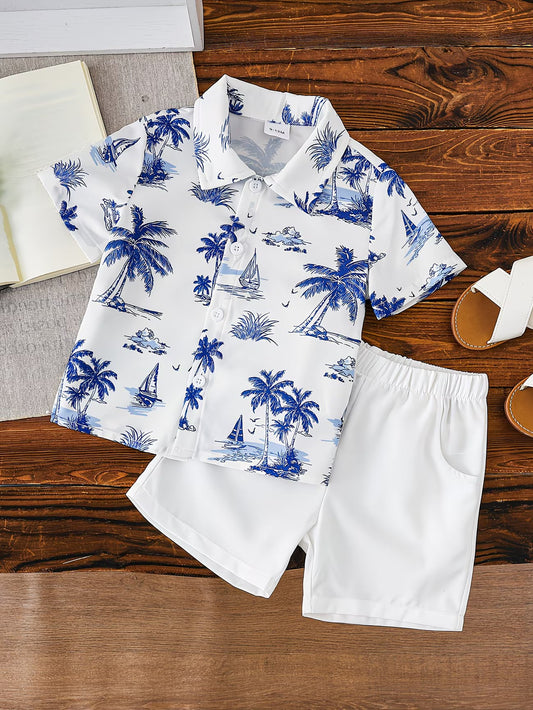 Ensemble Nautique Bleu et Blanc pour Garçons : Chemise Blanche avec Imprimé Cocotier Bleu, Chemise à Manches Courtes Motif Voilier, Shorts Blanc Pur du 6 mois au 3 ans MAEJORKEN