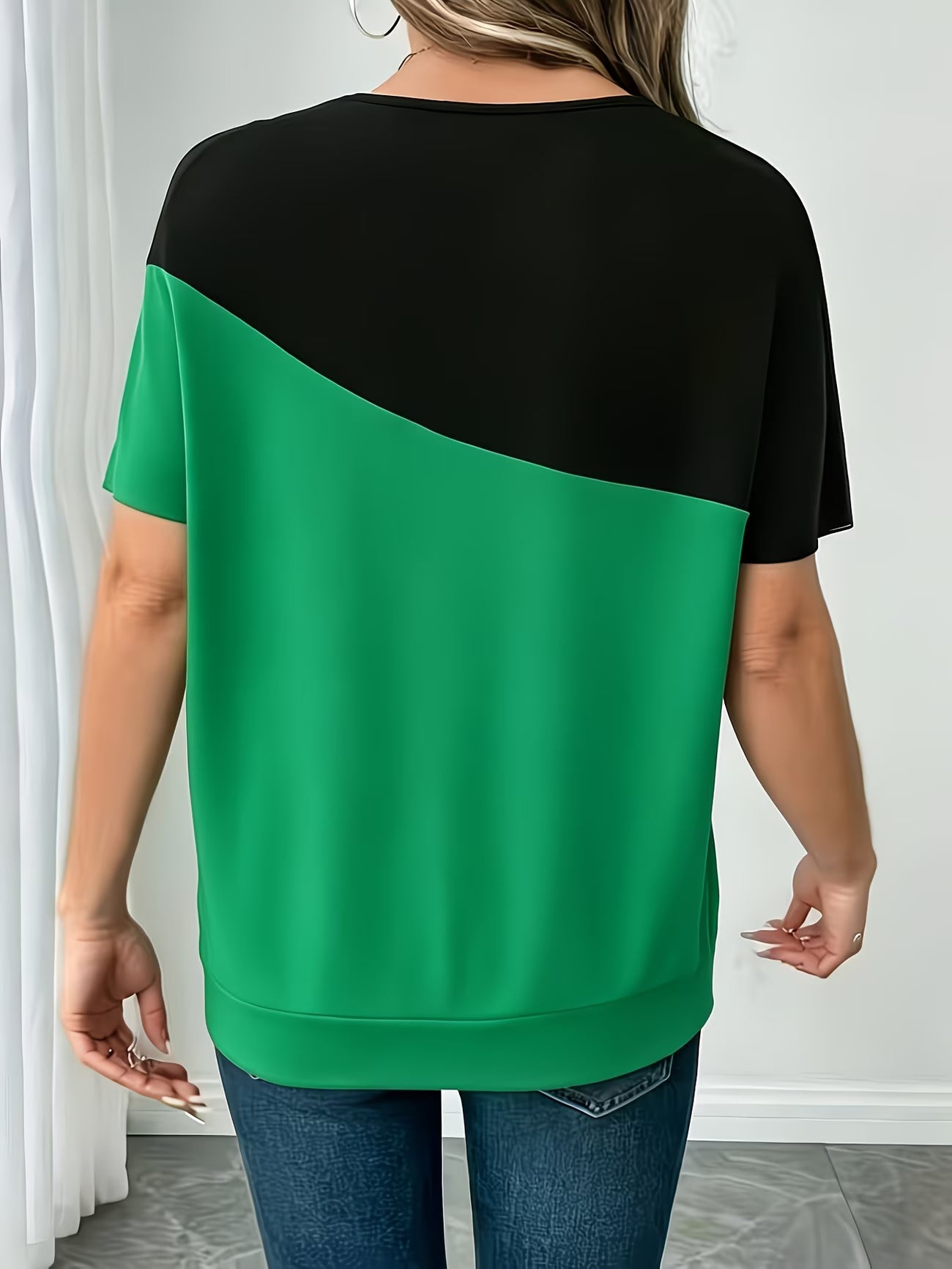 T-Shirt Décontracté à Manches Chauve-Souris et Blocs de Couleur pour Femmes Grande Taille - Nouvelle Arrivée du XL au 5XL MAEJORKEN